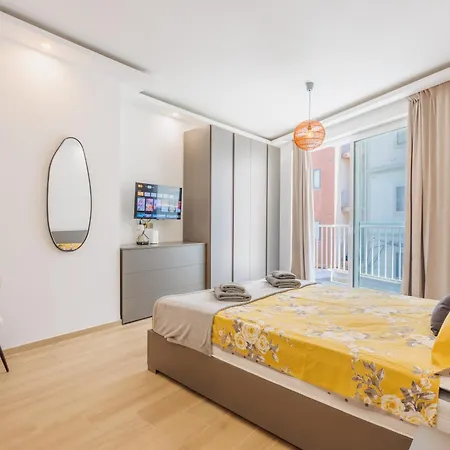 Comfortable Duplex In Msida By Quicktrips