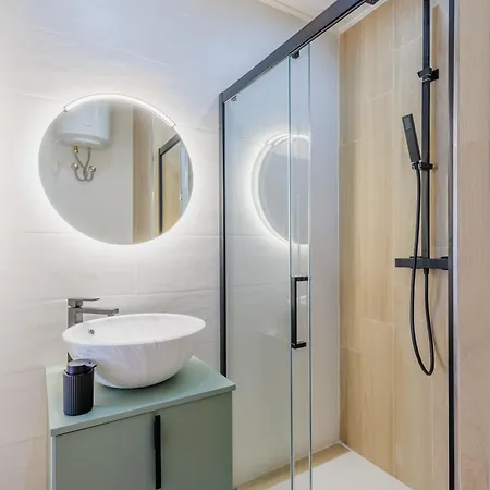 Comfortable Duplex In Msida By Quicktrips Apartment